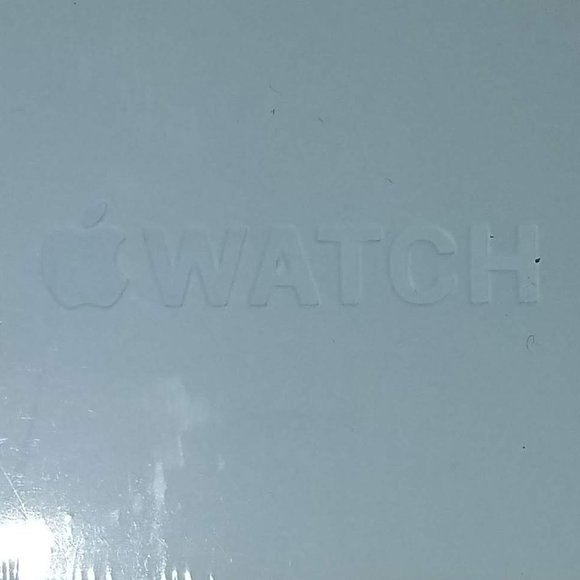 Brand New Apple Watch 7000 Series 38mm - Picture 2 of 4